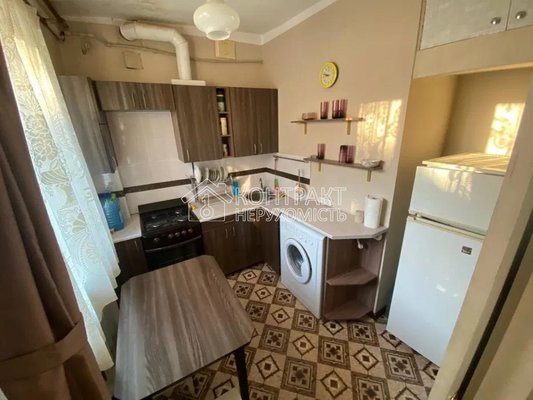 Продается 2х комнатная квартира на Жуковского