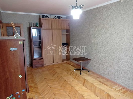 Продам 1 комнатную квартиру Салтовка район 24 этажки